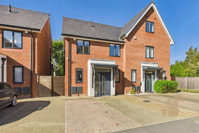 3-bed semi-detached on 9 Alan Phillips Way, Sudbury, £450,000