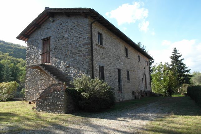 Farmhouse for sale in Casale Montedoglio, Sansepolcro, Arezzo, Tuscany, Italy