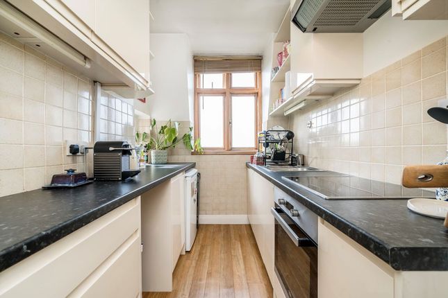 Flat 17, Cunningham Court, Maida Vale, Maida Vale photo 4