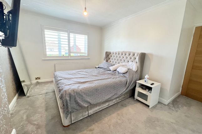 90, Upper Belmont Road, CHESHAM photo 5