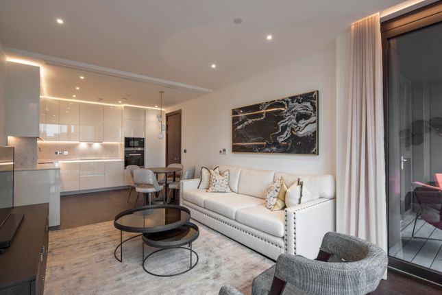 Thumbnail Flat to rent in Charles Clowes Walk, New Covent Garden
