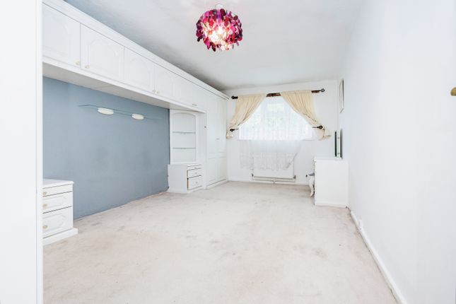 End terrace house for sale in Plough Court, Luton