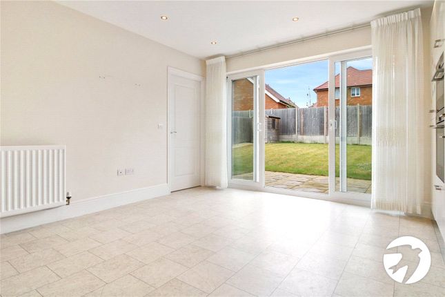 Owen Close, Ebbsfleet Valley photo 3