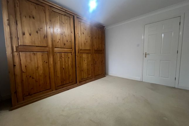 Detached house to rent in Carlton Gardens, Orchard Lane, Leicester