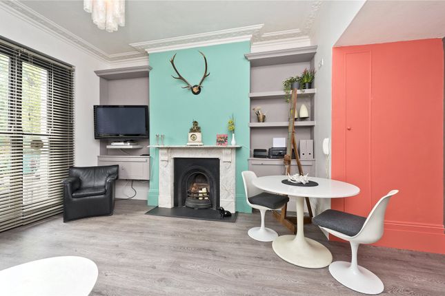 Flat for sale in Westbourne Park Road, London