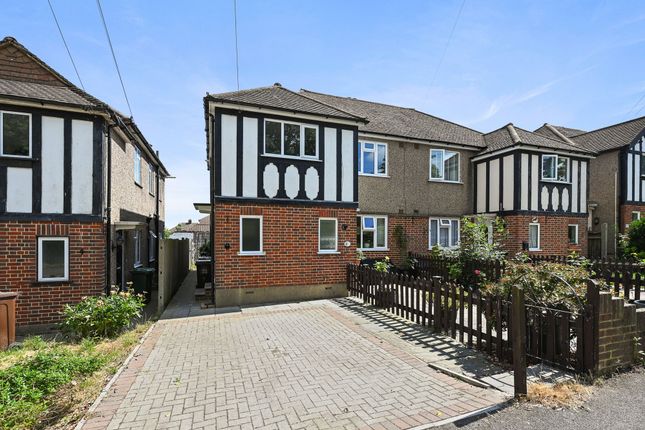 Thumbnail Flat for sale in Netley Close, Cheam