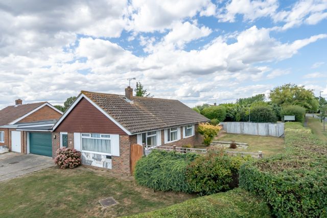 Aldwick Felds, Aldwick, Bognor Regis PO21 bungalows for sale | Buy