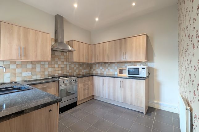 25, HARROW photo 4