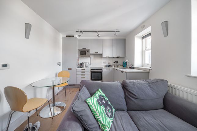 Flat for sale in King Street, London