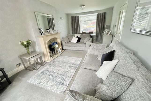 347, Glebelands Road, Sale photo 3