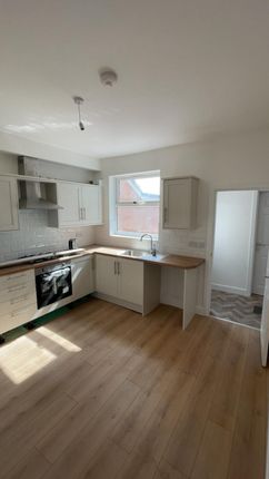 16 Dibdale Street, Dudley photo 4