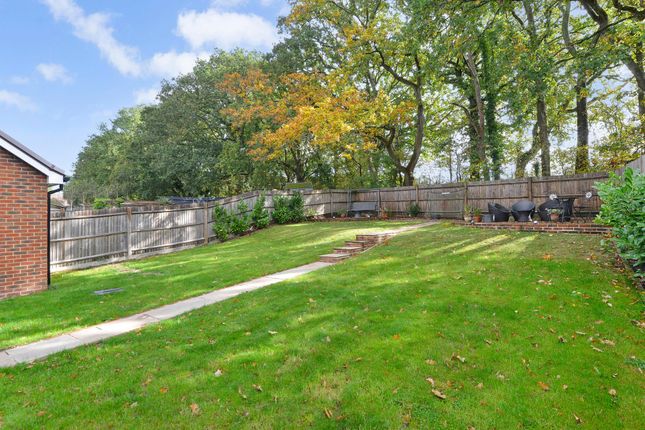 74 Longhurst Avenue, Cranleigh photo 4