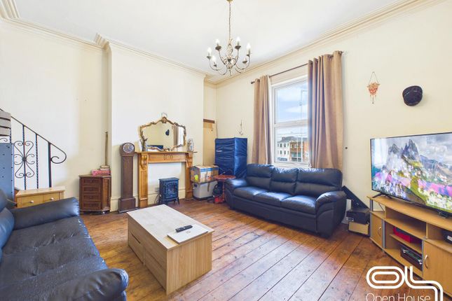 Flat 3, 26, Horse Fair, Rugeley photo 2