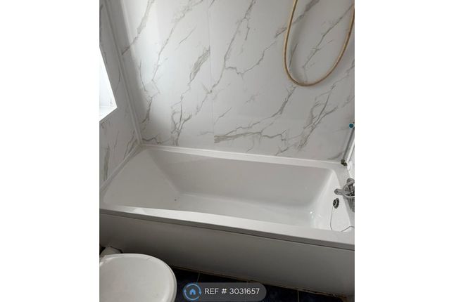 Leamington Drive, Sutton-In-Ashfield photo 5