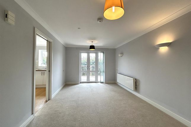 40 The Fairways Retirement Village, Malmesbury Road, Chippenham photo 4