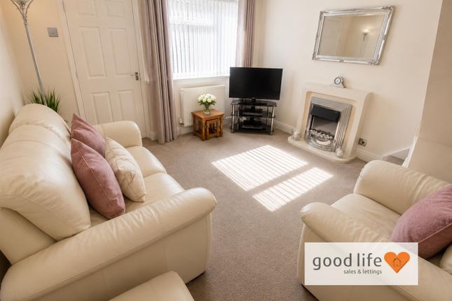 28, Withernsea Grove, Sunderland photo 3