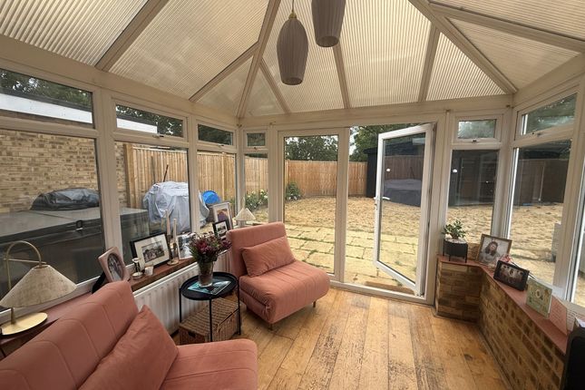 6, Woodlea, West Malling photo 4