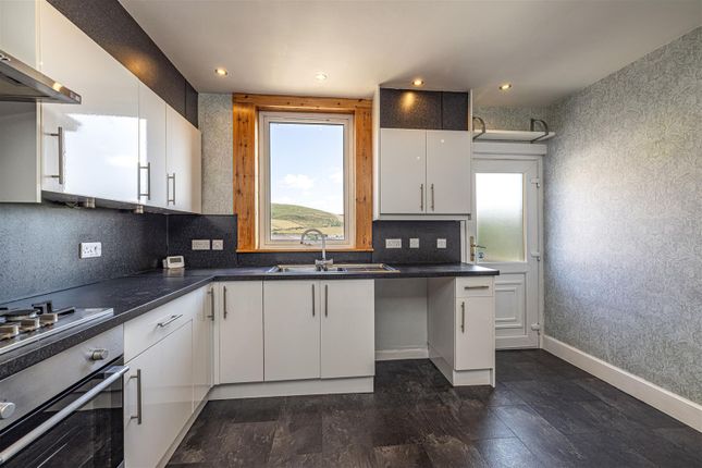 52, Forest Hill, Galashiels photo 4