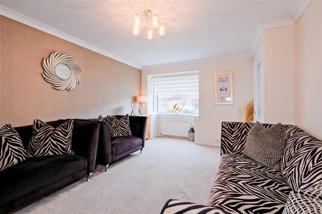 3, James Hamilton Drive, Bellshill photo 2