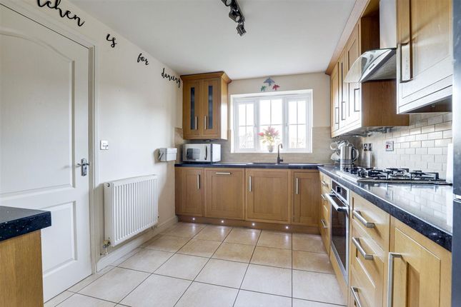 31 Pennyfields Boulevard, Nottingham photo 2