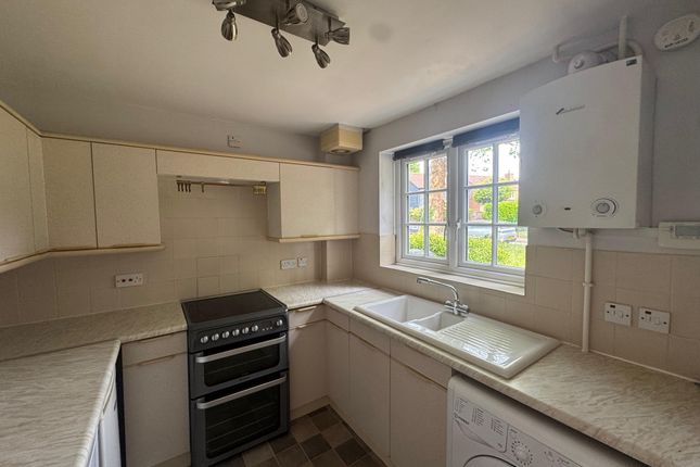 32, Churchwood Drive, Chichester photo 4