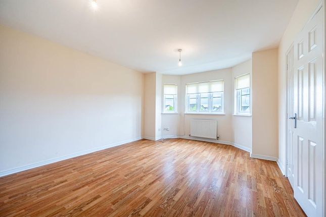 Thumbnail Flat to rent in Cairnwell Gardens, Motherwell