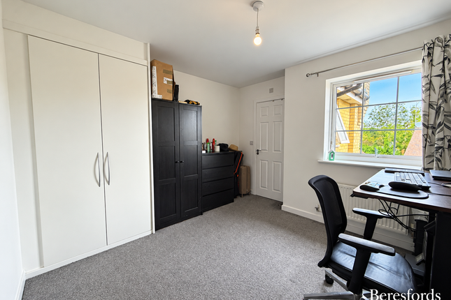 6, Tabor Court, Braintree photo 4
