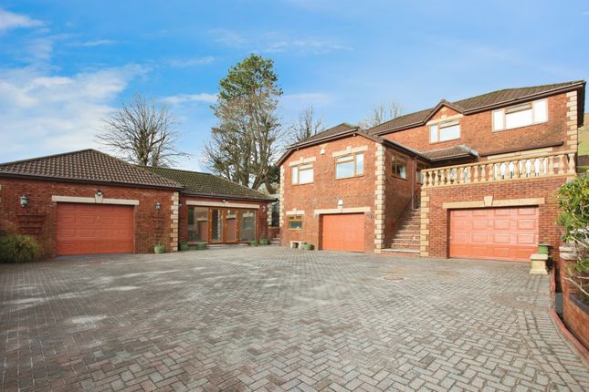 12, Bronheulwen, Porth photo 2