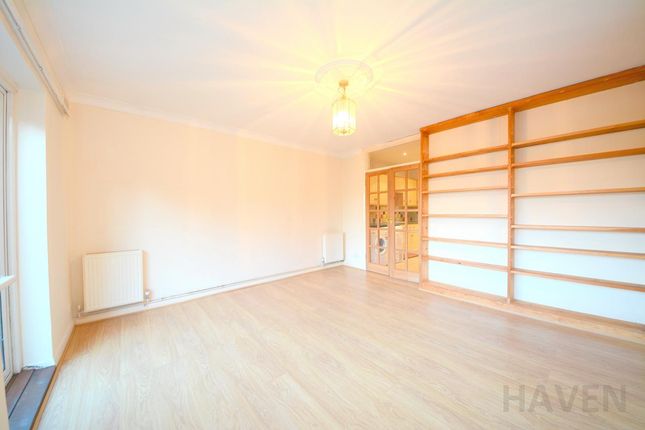 Thumbnail Flat to rent in Hertford Road, East Finchley