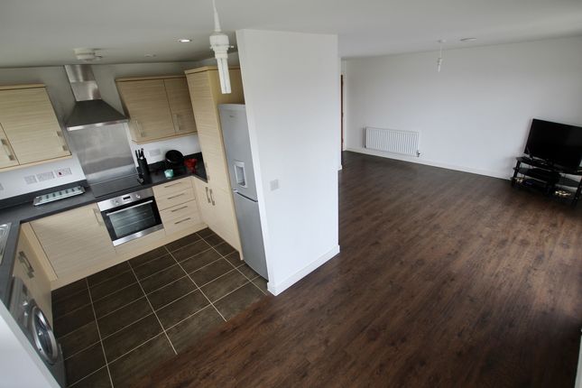 Flat for sale in Harlequin Close, Barking