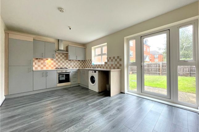 Town house for sale in Usher Close, Bedford