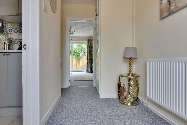 25, Colwinstone Close, Cardiff photo 2