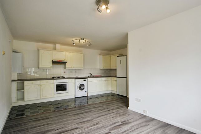 Flat 11,, Hitchman House, Romford photo 2