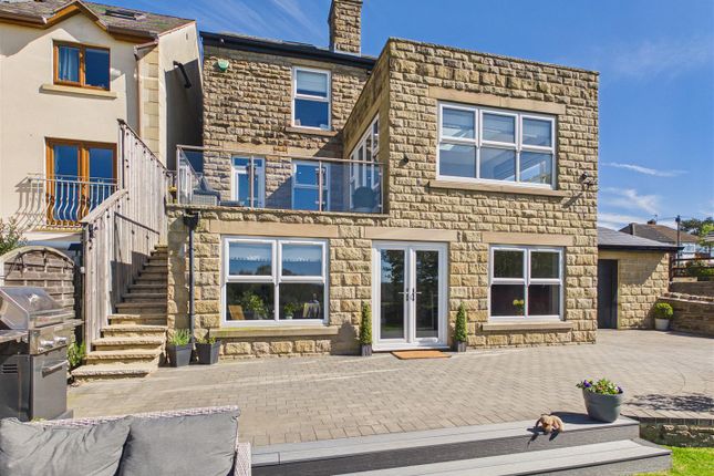 Crown View Cottage, 22, Hilltop Road, Dronfield photo 3