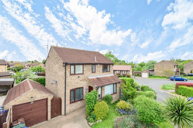 Thumbnail Detached house for sale in Meadow Way, Tadcaster