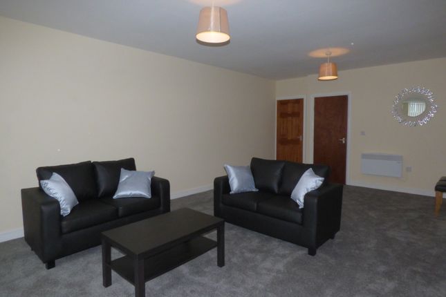 Thumbnail Flat to rent in Back Hill Top Mount, Harehills
