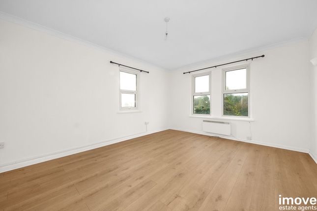 Flat 1, Beachcomber, Paignton photo 2