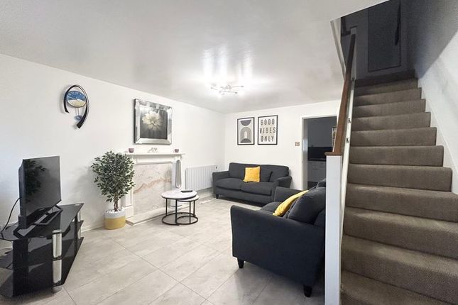 11, Old Mill Close, Manchester photo 4