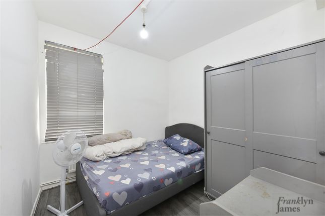8, Dellow House, Dellow Street, London photo 4