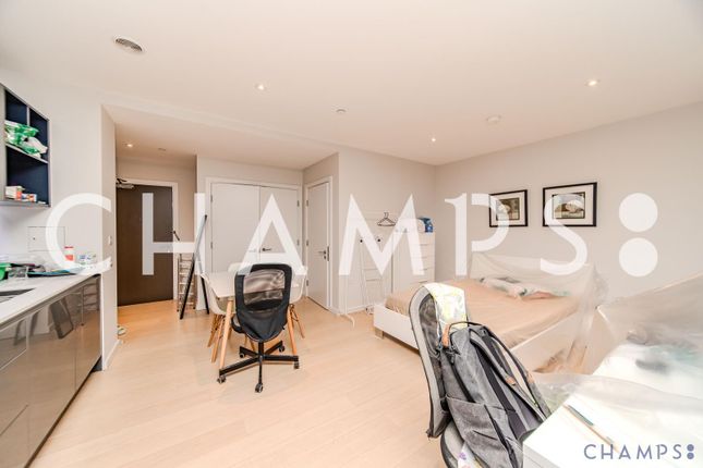 301 Lantana Heights, 1 Glasshouse Gardens, London photo 4