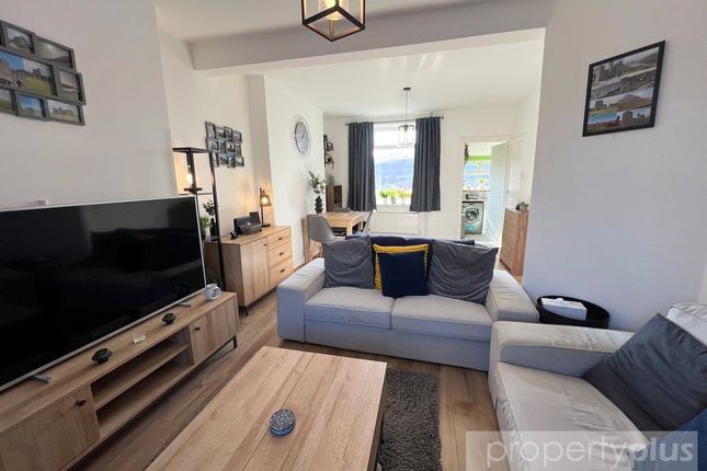 24, Troedyrhiw Road, Porth photo 2