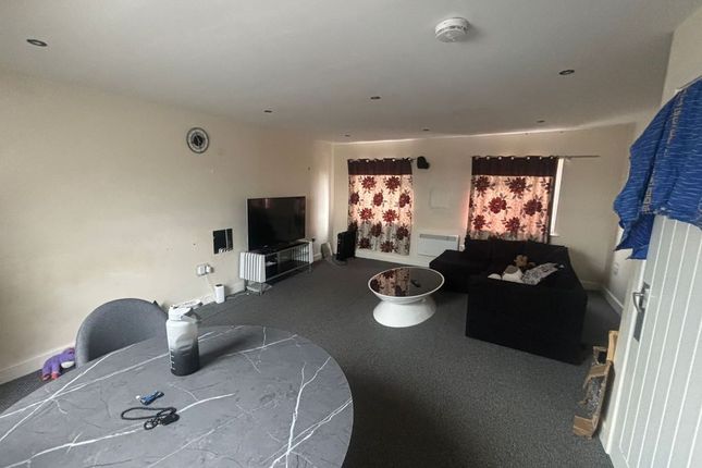 32, Pool Road, Leicester photo 2