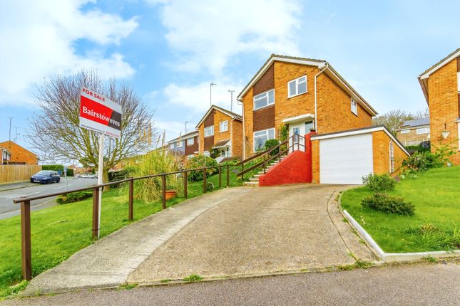 Detached house for sale in Peacock Gardens, South Croydon