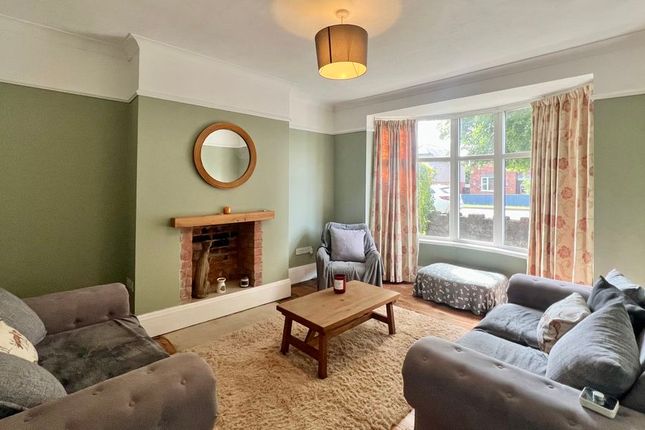 120, Earlsgate, Scunthorpe photo 2