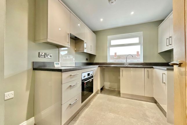 33, Windsor Drive, Market Drayton, TF9 photo 3
