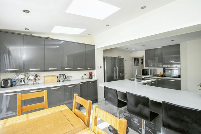 Town house for sale in Sixpenny Close, Poole