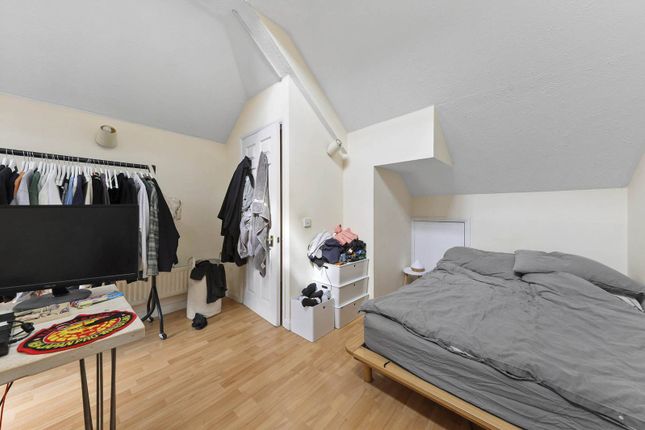 End terrace house to rent in Rope Street, Canada Water, London
