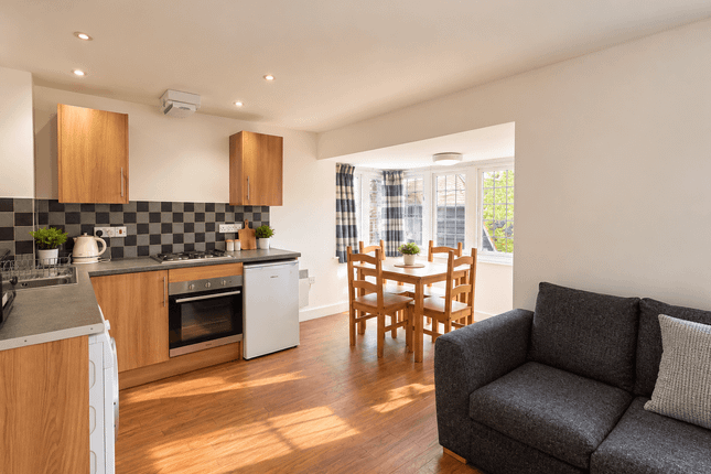 Flat 2, Kingsmile Arcade, 21a Palace Street, Canterbury photo 3