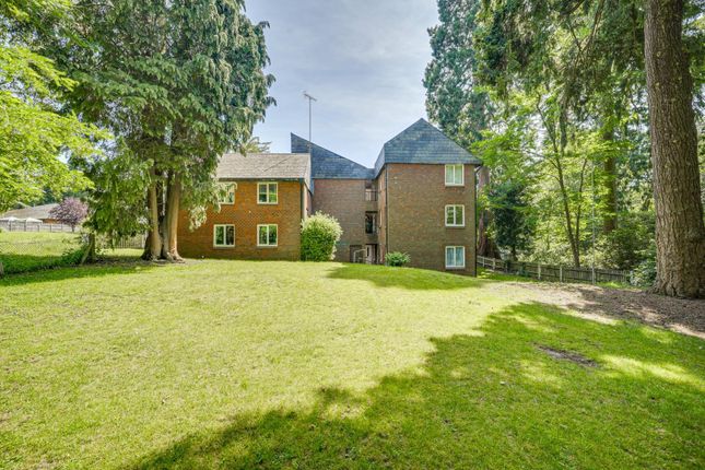 10b, Tall Pines, Plantation Road, Leighton Buzzard photo 4