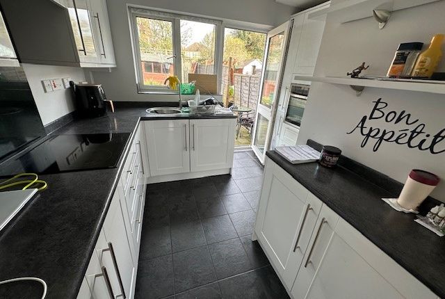 Town house for sale in Nideggen Close, Thatcham